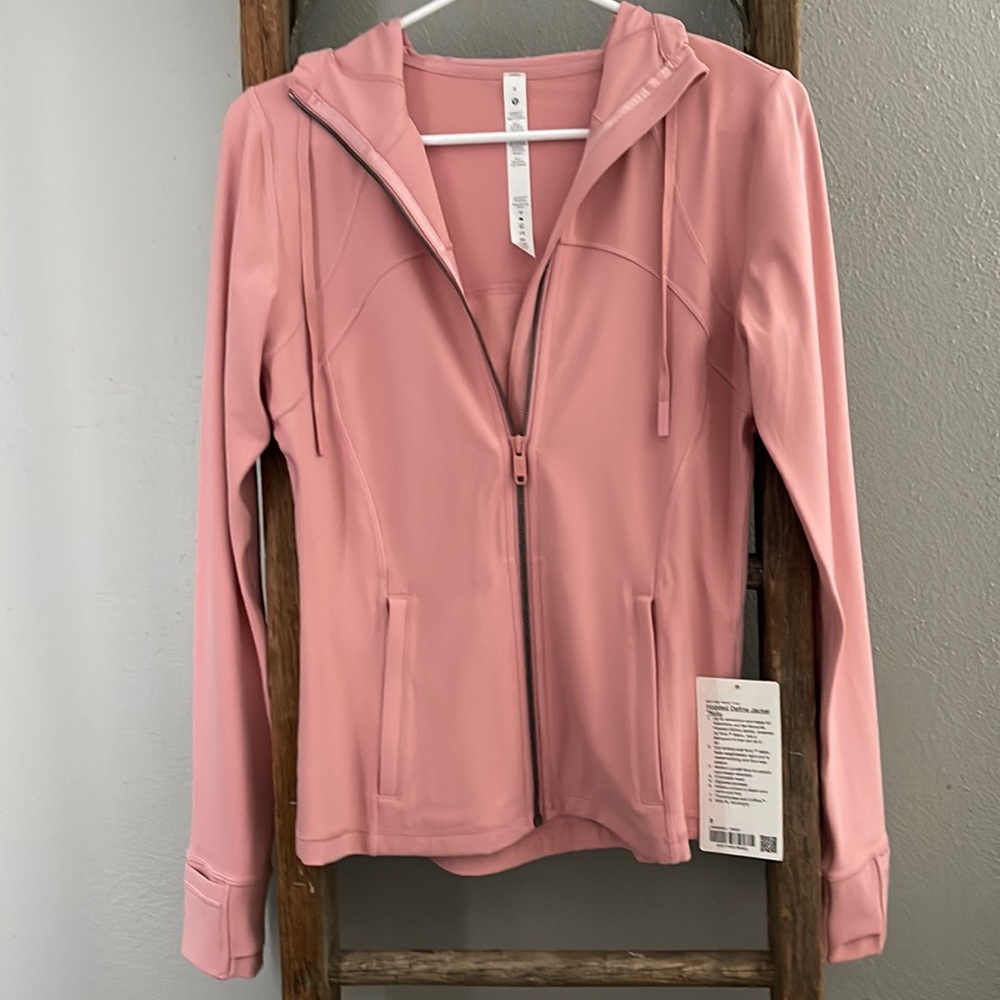NWT Lululemon Hooded Nulu Define Jacket size 8